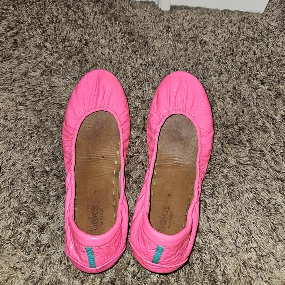 Tieks Pop Pink Flats - Picture 2 of 8